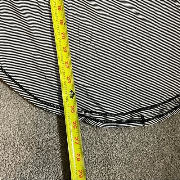 Lululemon Yogini 5 Year Long Sleeve Tee - Picture 9 of 10